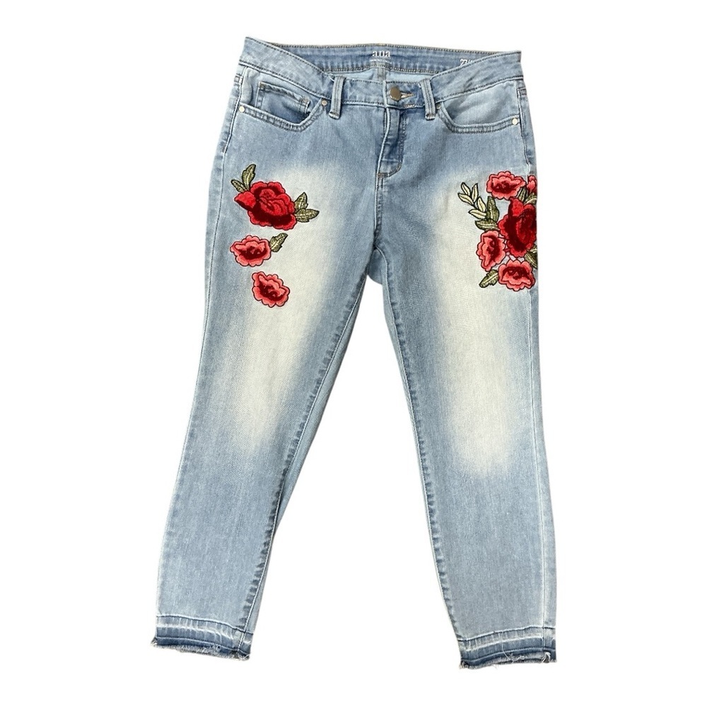 a.n.a  - EC - Blue and Red Cropped Jeans with Bold Floral Embroidered Design